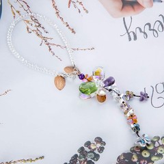 Car Charms for Rear View Mirror – Crystal Ornaments & Rainbow Suncatchers