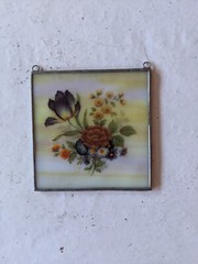 sun catcher yellow slag glass With Flowers 4×4 Garden Ornament Floral
