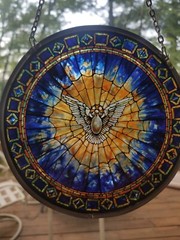 Glassmasters The Holy Spirit Window Round Art Glass Sun Catcher Suncatcher 6.5″