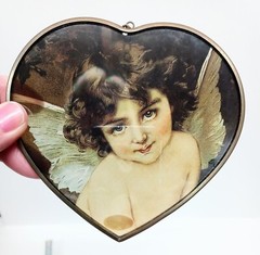 Suncatcher Little Girl Angel Art Glass Enesco Corp. Made in Mexico. 5″ x 4 1/2″