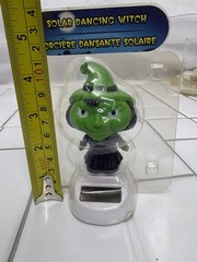 SOLAR POWERED DANCING WITCH BOBBLE HEAD TOY SUN CATCHER HALLOWEEN NEW