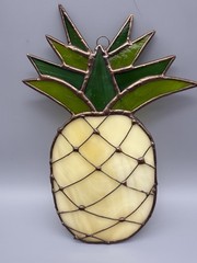 Artisan Handcrafted Pineapple w/ Leaf Stained Glass Sun Catcher 7″ Ornament Vtg