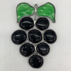 Vintage Stained Glass Window Suncatcher Ornament Bunch of Green Grapes 5″ X 7″