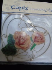 Suncatcher Capiz Creations Pink Roses Accented in Gold Trim Heart Shaped