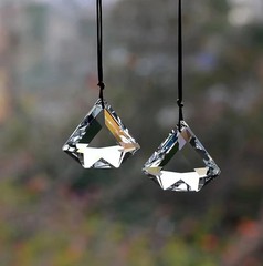 2pcs Diamond Crystal Sun Catcher Rainbow Prism Light Maker Window Decor