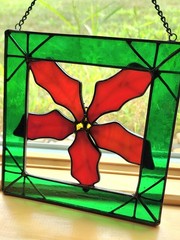 🎄 Green & Red Poinsettia Flower 7 X 7 Stained Glass square Window Suncatcher