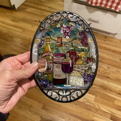 AMIA GLASS WINE & CHEESE OVAL SUN-CATCHER HAND PAINTED” 7818
