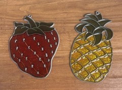 Vintage STRAWBERRY & PINEAPPLE SUN CATCHER SET OF 2 Glittered