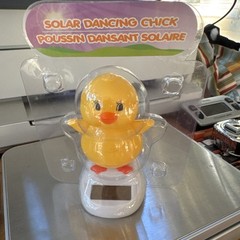 SOLAR DANCING CHICK BOBBLEHEAD TOY *NEW & SEALED*
