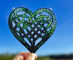 New Suncatcher Celtic Heart St. Patrick’s Day 6″ Irish Pride Combined Shipping