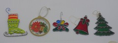 MIXED LOT OF VINTAGE CHRISTMAS STAINED GLASS, PLASTIC SUNCATCHERS, ORNAMENT