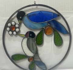 STAINED GLASS BIRD SUN CATCHER WITH 2 BIRDS 10” DIAMETER