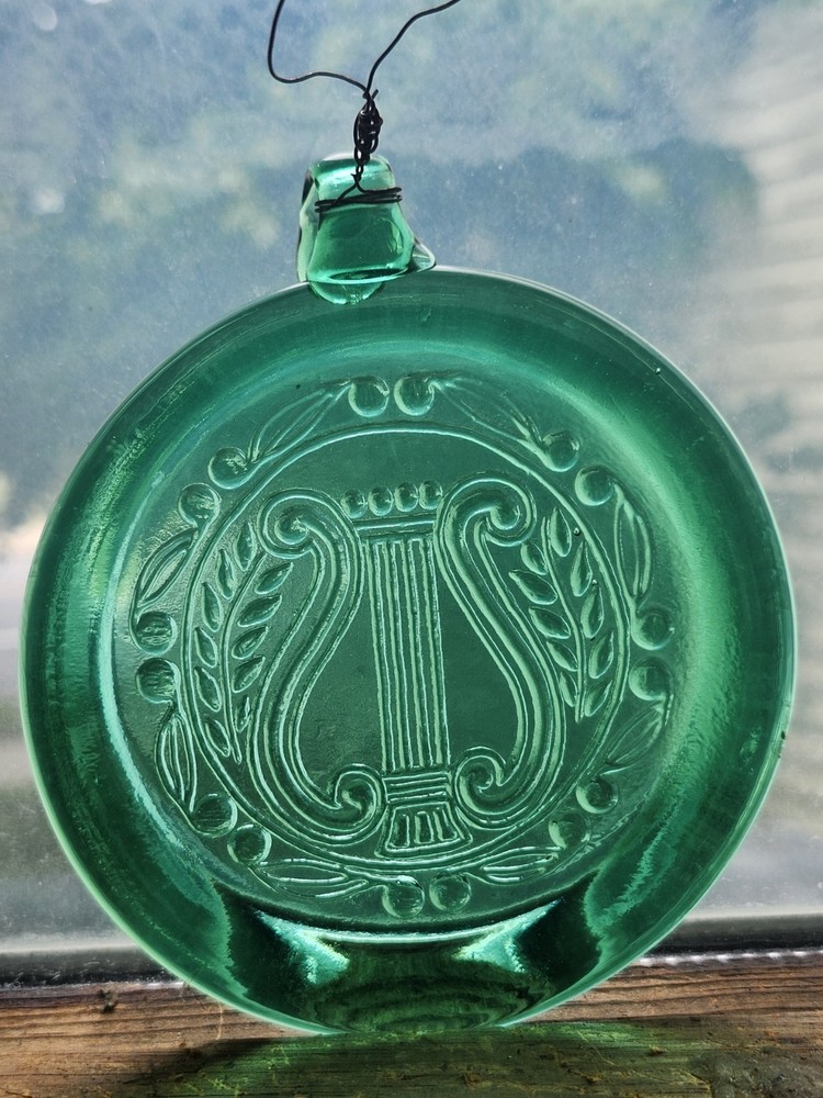 Art Institute of Chicago Lyre Suncatcher
