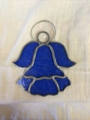 VINTAGE HANDMADE STAINED GLASS SUNCATCHER CHRISTMAS ANGEL 4”x4 1/2” Good+