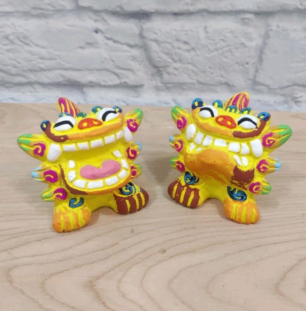 Yonago-yaki Doga Yellow Shisa 2 Pieces As Shown