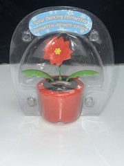 New Solar-Powered Dancing Christmas Poinsettia FREE SHIPPING