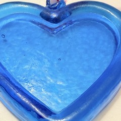 Vintage Blue Suncatcher Medallion Pressed Art Glass Hearts 3.5 ” Home Decor Gift