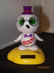 Solar Classic Halloween Ghost purple top hat bow tie red BOO! yellow base green