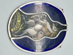Vintage MON DROIT Suncatcher United Kingdom British Monarchy 9.5″ x 7.5″!
