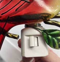 Stained Glass Cardinal Bird Nightlight 6.5” Long X 4” Wide Bulb Not Included