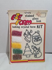 NEW Vintage Eze Form Suncatcher Christmas Stained Glass Kit 4 Pieces