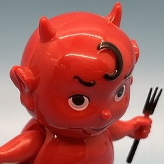 Solar Powered Dancing Red Devil Bobble Head Toy Tested Works!