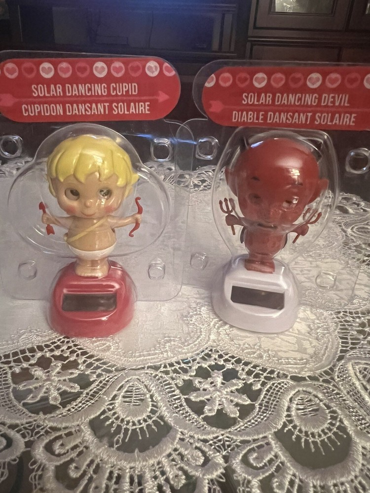 Two Solar Dancing Valentines Cupid & Devil Bobble Head Window Decor