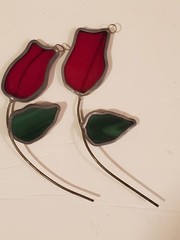 PAIR of Tiffany red rose stained glass suncatchers, about 4.5″ long 11B