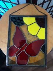 FABULOUS VINTAGE STAINED GLASS SUN CATCHER WITH BUTTERFLY 10.5 x 8 INCHES