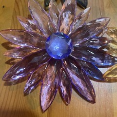 Set Of 4 Sun catchers Daisies Sparklers 5 Inch Each