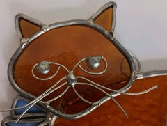 VTG Stained Glass Handmade Cat Sun Catcher Amber Artisan Scottsdale AZ 6 By 4.5″