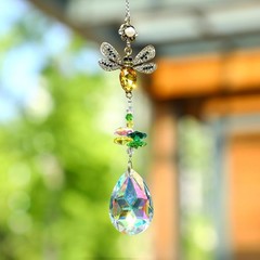Charming Bee Rhinestone Suncatcher: Illuminate Your Space with Colorful Prisms