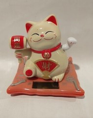Solar powered Buda money Lucky cat with Lucky hammer Hand Waving figuire 5.5”