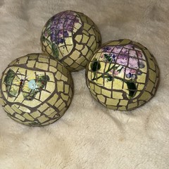 LARGE ROUND STAINED GLASS DECORATIVE BALL FLOWERS Set of 3 -4” – New W/O Tags