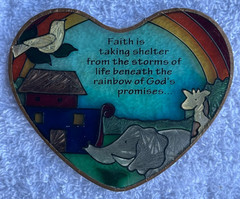 Vintage Noah’s Ark Sun Catcher Stained Glass Hand Painted Heart Shape Frame 4.5″