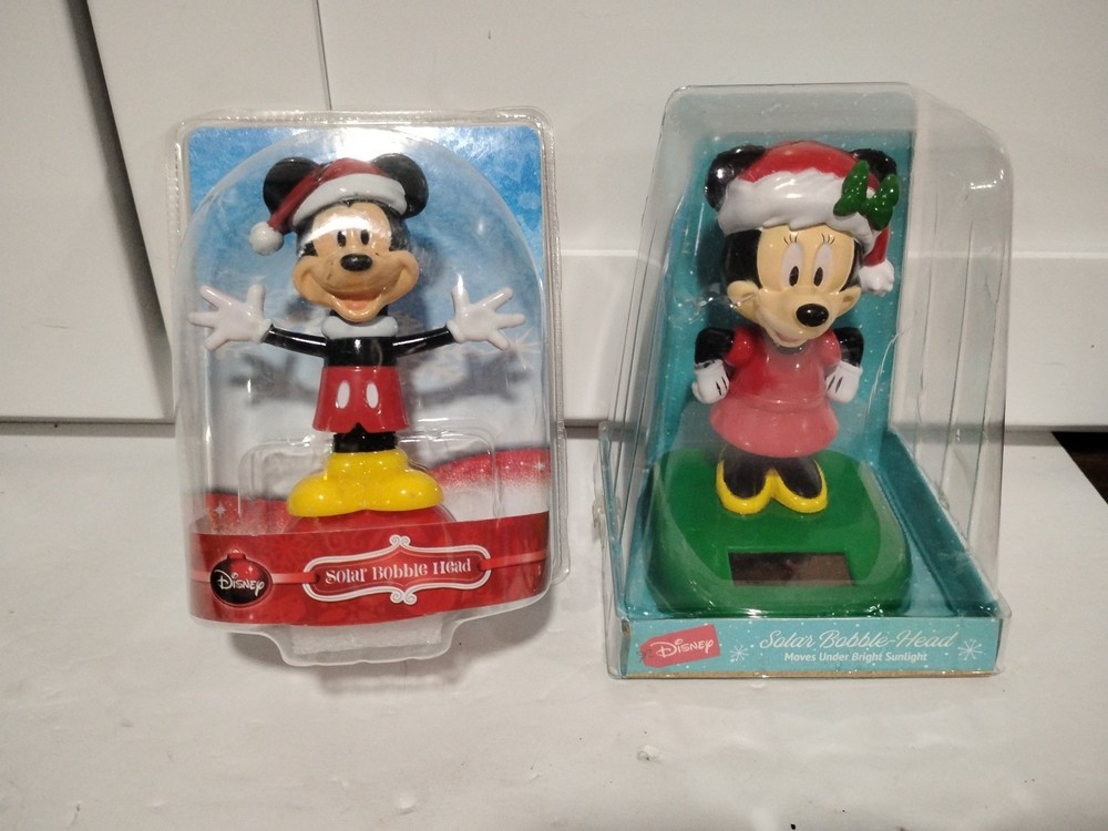2 Solar Disney Mickey Minnie Mouse Santa Suit Bobble Head holiday RUZ