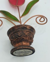 Vintage SunCatcher Red Tulip Green Leaves Metal Brown Flower Pot Photo Holder 6″
