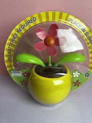 New Dancing Solar Powered Flower No Batteries Needed Home Decoration Fun Toy