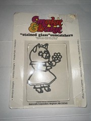 Vtg 1980s Pig Makit & Bakit Stained Glass Suncatcher Flowers Craft