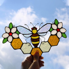 Bee Decor Stained Glass Window Hanging,Honeybee Honeycomb with Flowers Suncatche