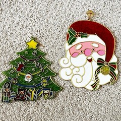 Santa Christmas Tree Faux Stained Glass Plastic Sun Catcher Red Green Window