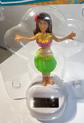 Solar Powered Hula Girl Dancing Dashboard Ornament With Pink & Green Outfit 4.5″
