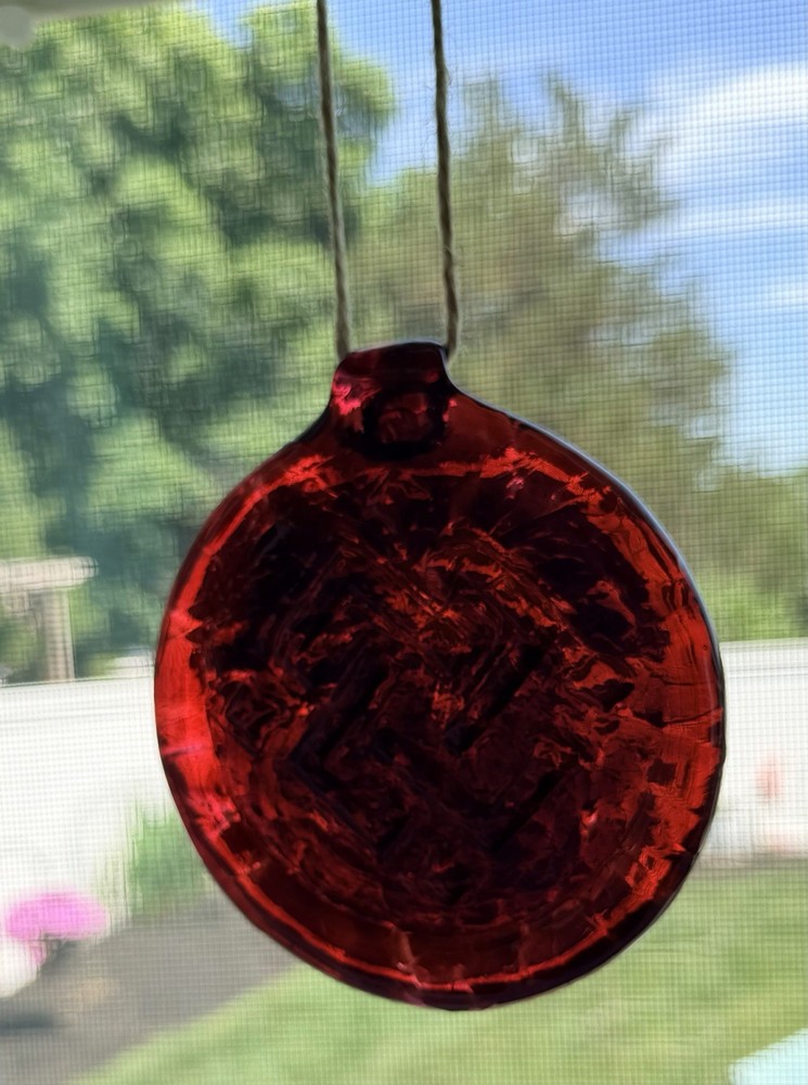 Ruby Red Glass Suncatcher Knot Design 4.5”