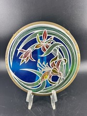 Vtg 1980 T.T Round Brass And Stained Glass Floral Lily Sun Catcher