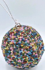 VTG Handmade Glass Seed Bead Woven Metal Wired Sphere Suncatcher Ornament *RARE