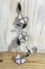 Vintage 3 4 Leaf Clover Shamrock Floral Hanging Stained Glass Sun Catcher