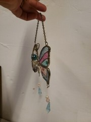 VTG STAINED GLASS 3D BUTTERFLY SUNCATCHER Dangling Beads Marble Body CHAIN Pink