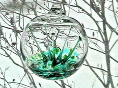 Hanging Glass Ball 4″ Diameter Green & Aqua Tree Witch Ball (1) WB28