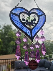 YUANTAO Heart Floral Glass Suncatcher Blue Purple “I Love You Mom”