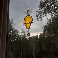Yellow & Red Stained Glass Hot Air Balloon Suncatcher. 5.75″ X 2.75″